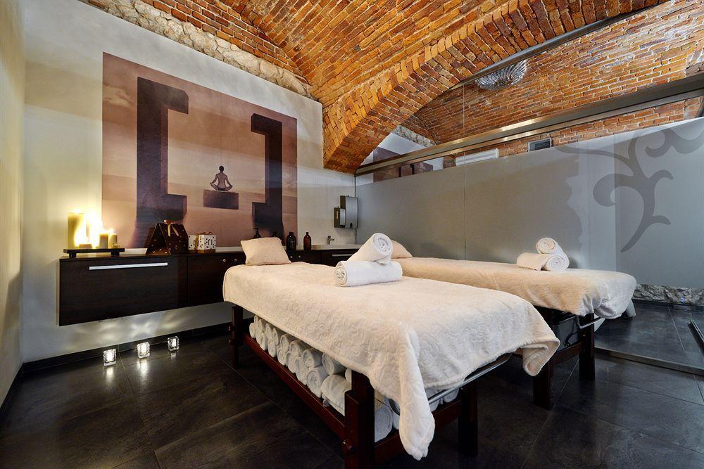Queen Boutique Hotel Krakau Buitenkant foto